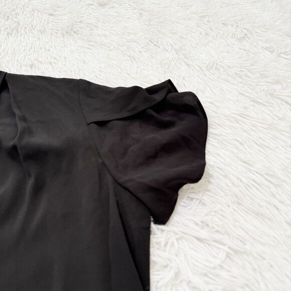 Women Calvin Klein V-Neck Tulip Short Sleeve Blouse in Black Size Large - Picture 7 of 10